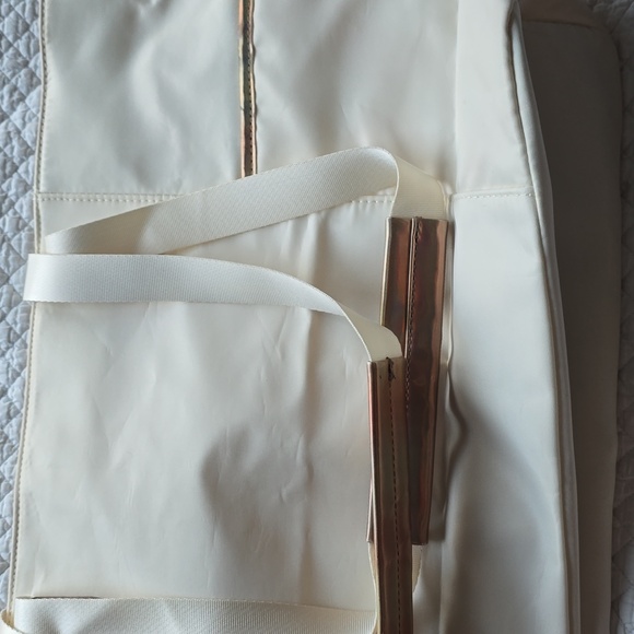 2022 Walt Disney Wolrd Parks 50th Anniversary Castle Tote Ahoulder Bag - Picture 3 of 11